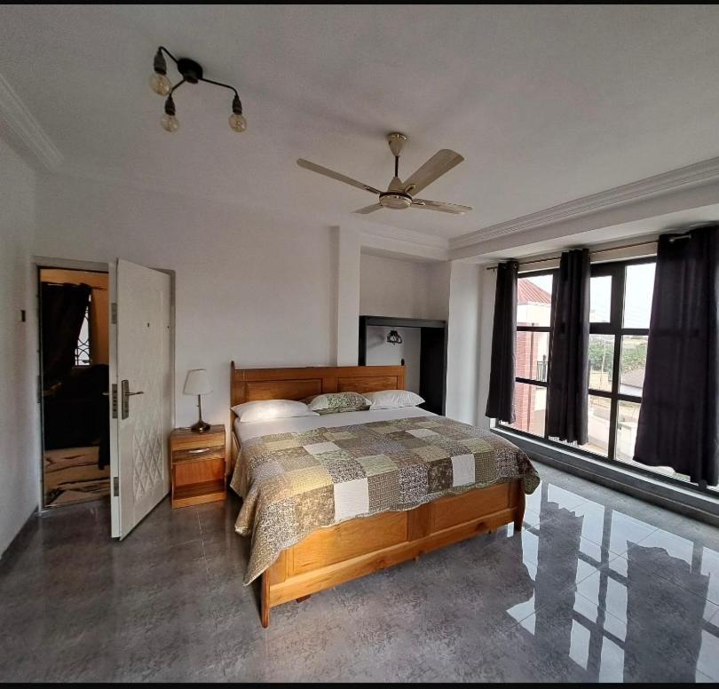 Baffour Apartments Adiebaba Exterior photo